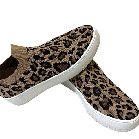 Steve Madden Leopard Slip-on Size 7.5 - Picture 2 of 3